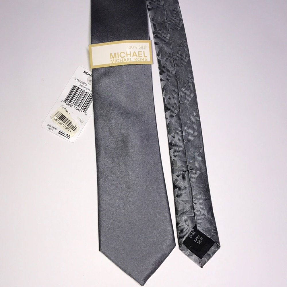 NWT Michael Kors tie 100% silk grey